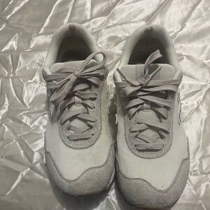 New Balance Off-White Mesh & Suede Low-Top Sneakers